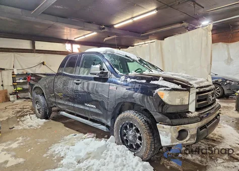 2013 Toyota Tundra Double Cab Sr5 from USA, damaged, VIN 5TFUY5F10DX272343